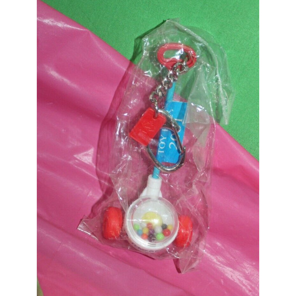 Toy Fair Fisher Price Basic Fun Popcorn Popper Toy Keychain 2001 In Package - Picture 1 of 3